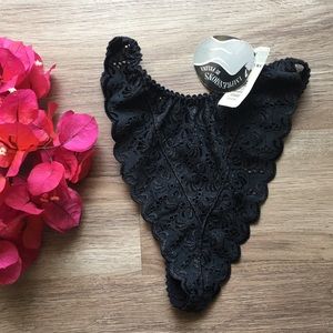 Eyelet lace thong